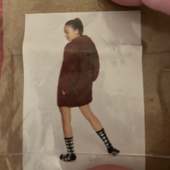 Pink Brand Burgundy Sherpa jacket, socks and scrunchy bundle in original bag - Picture 4 of 4